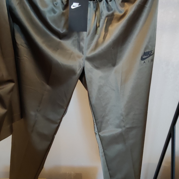 #NIKE 2pc #Military #green satin #jogger and #crop #jacket size #Large - Picture 6 of 8